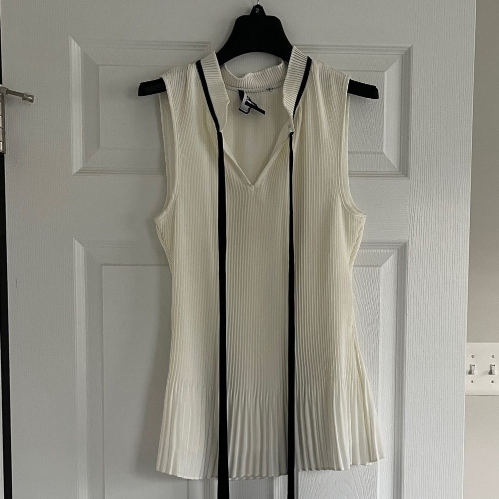 DKNY White Sleeveless Pleated Tank Top